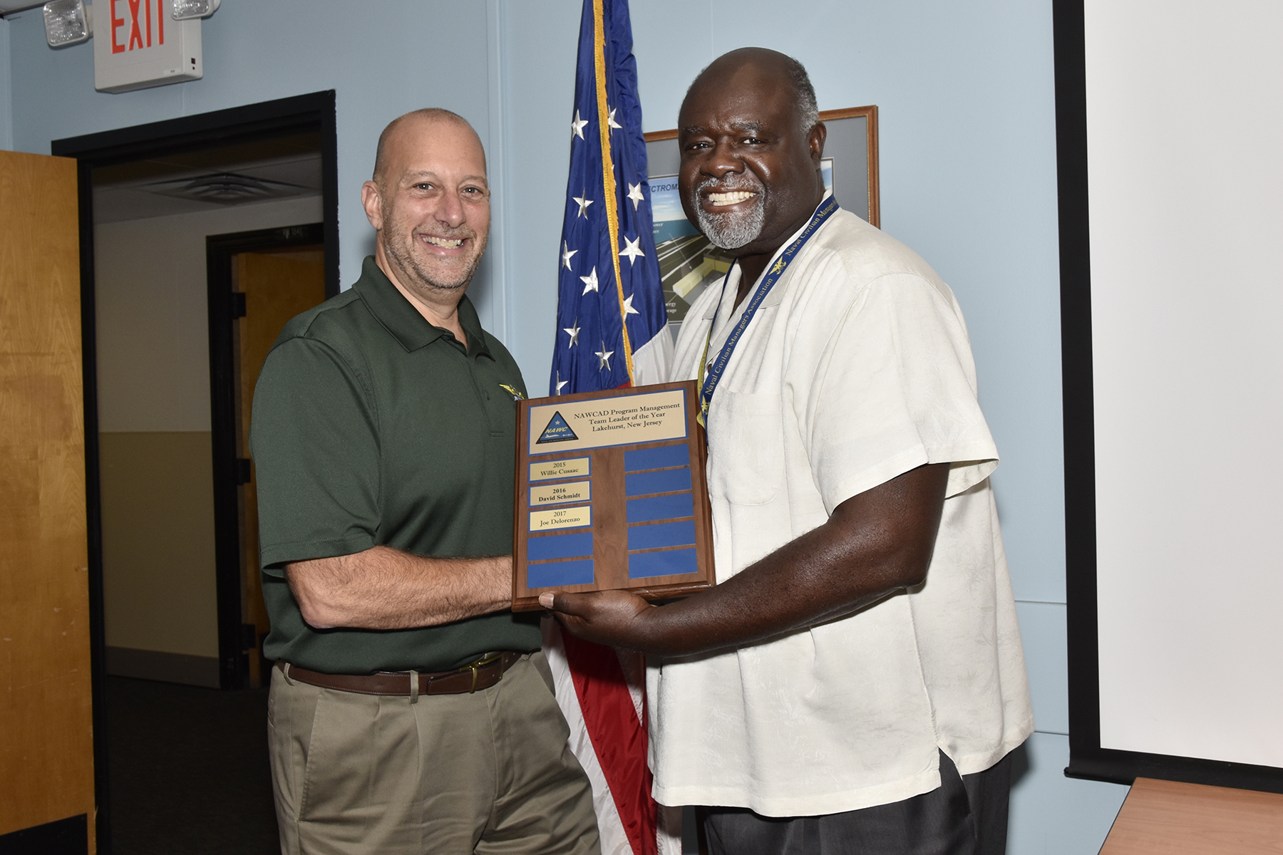 Nawcad Lakehurst Recognizes Program Management Team Leader Of The Year